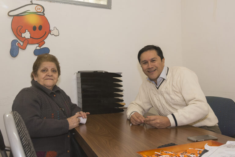 Carlos-Y