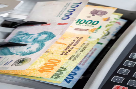 FONDOS DESTINADOS A SERVICIOS Y OBRAS PARA LA GENTE, ESPERANDO EN EL BANCO PARA GENERAR INTERESES