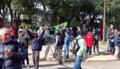 CONTRATAR EL 70% CON MANO DE OBRA LOCAL